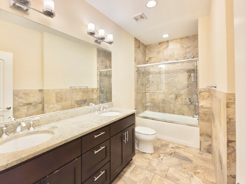 2810 S Grove Street Chicago IL 60608