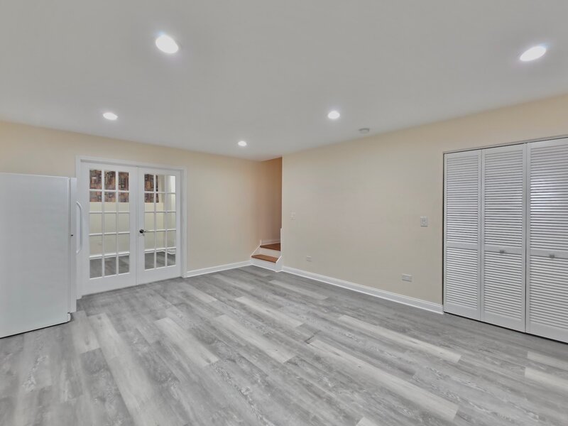 2810 S Grove Street Chicago IL 60608