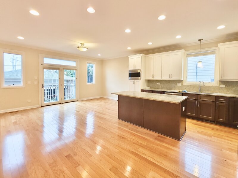 2810 S Grove Street Chicago IL 60608