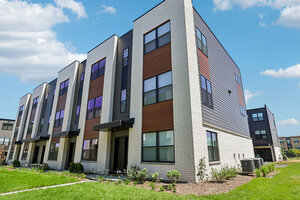 Photo of 1151 Lakepointe Drive Schaumburg IL 60173
