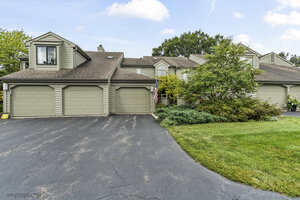 Photo of 900 Shoreline Road Lake Barrington IL 60010