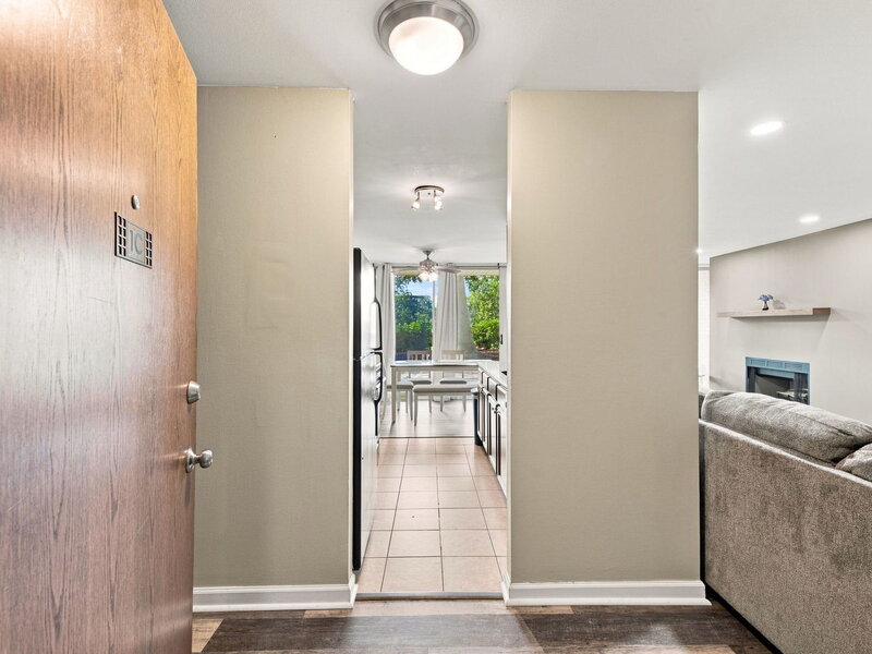 5950 Oakwood Drive Lisle IL 60532