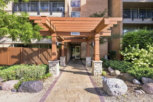 Photo of 5950 Oakwood Drive Lisle IL 60532 Unit 1C