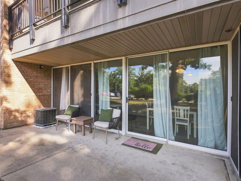 5950 Oakwood Drive Lisle IL 60532