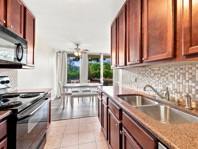 5950 Oakwood Drive Lisle IL 60532