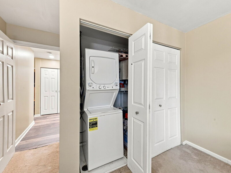 5950 Oakwood Drive Lisle IL 60532