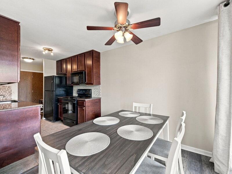 5950 Oakwood Drive Lisle IL 60532