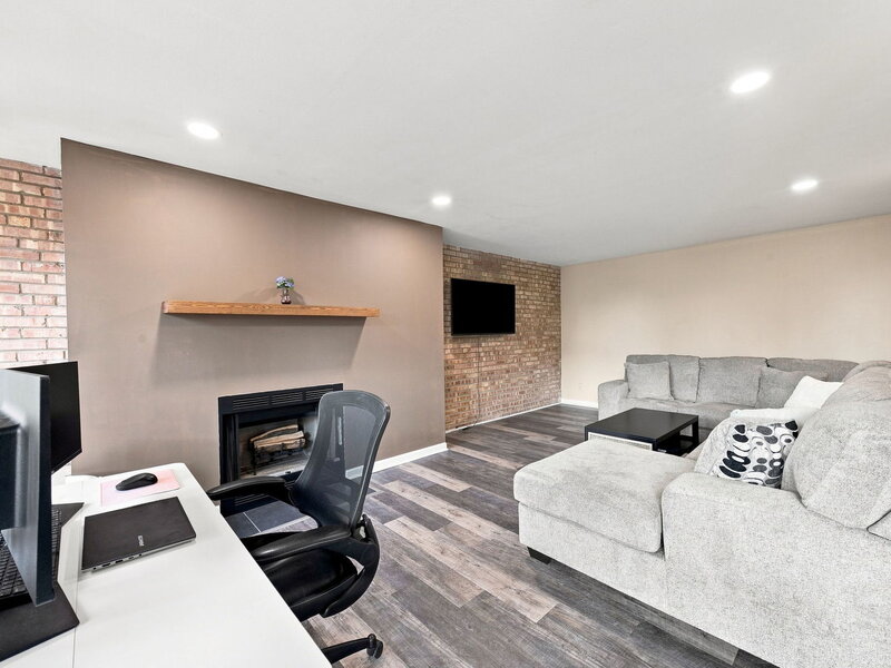 5950 Oakwood Drive Lisle IL 60532