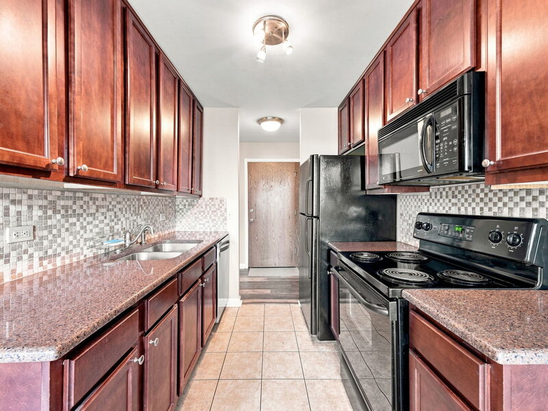 5950 Oakwood Drive Lisle IL 60532