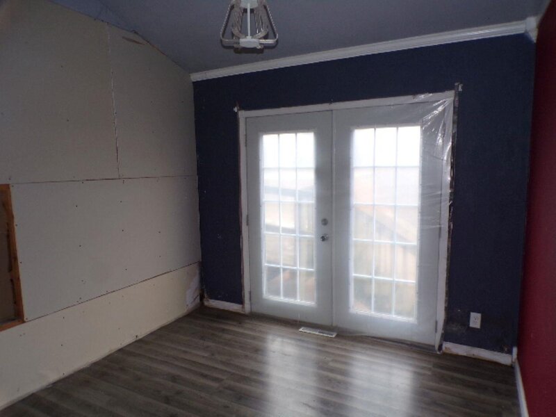 26 Blue Grass Court Davenport IA 52802