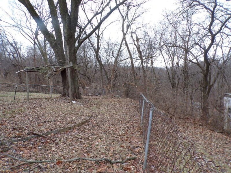 26 Blue Grass Court Davenport IA 52802