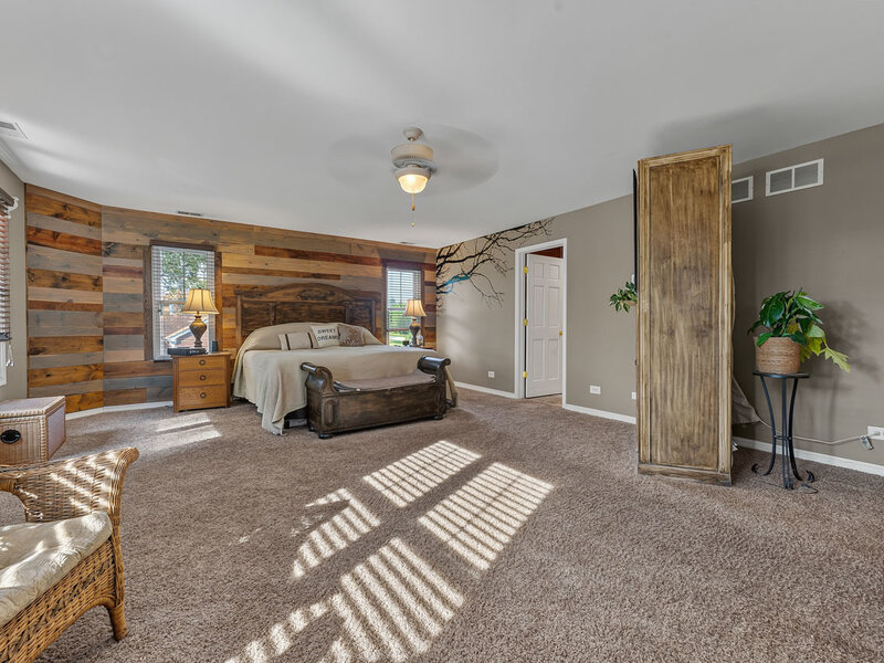 110 Rolling Knolls Avenue Elgin IL 60120