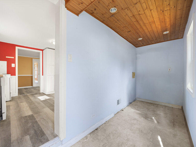 604 Illinois Street Lemont IL 60439