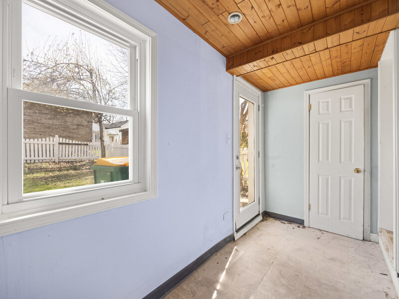 604 Illinois Street Lemont IL 60439
