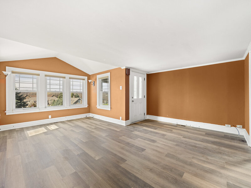 604 Illinois Street Lemont IL 60439