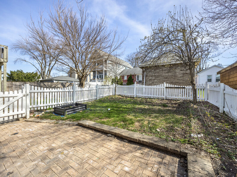 604 Illinois Street Lemont IL 60439