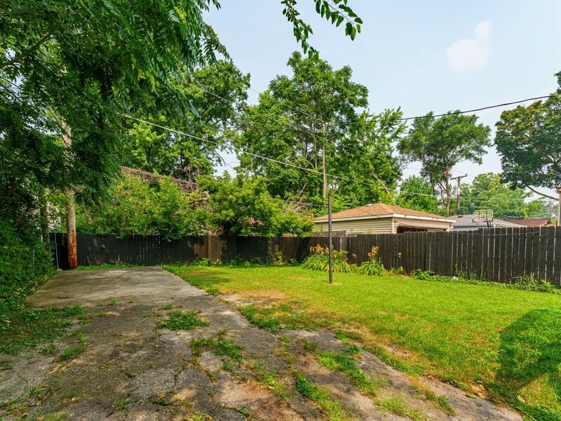 1922 S 18th Avenue Maywood IL 60153
