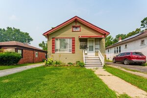 Photo of 1922 S 18th Avenue Maywood IL 60153