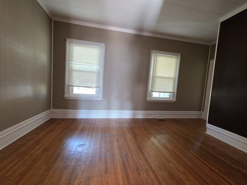 627 W Jefferson Street Ottawa IL 61350