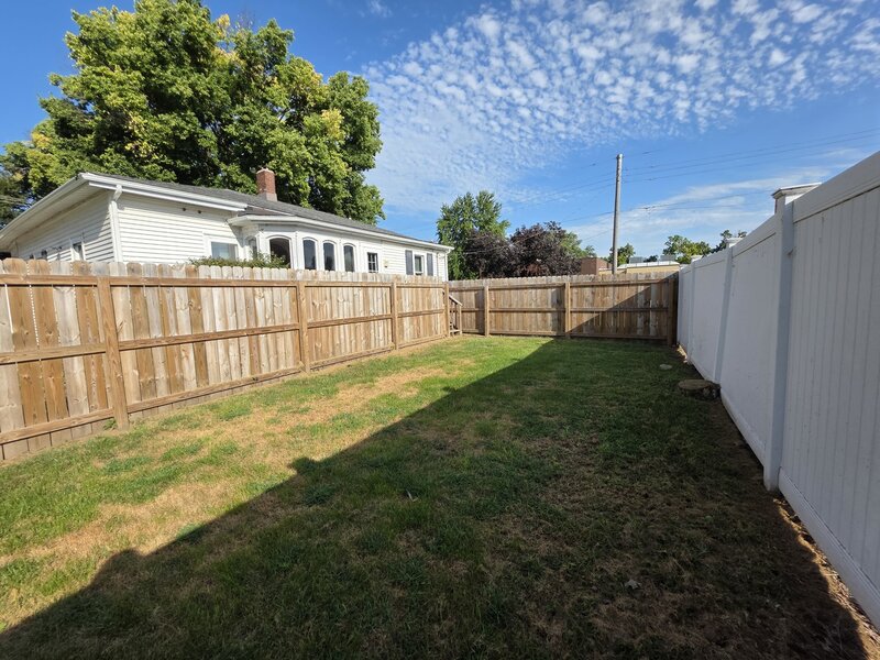 627 W Jefferson Street Ottawa IL 61350