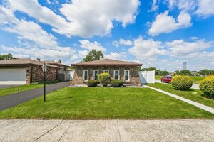 Photo of 17808 S Hickory Street Lansing IL 60438