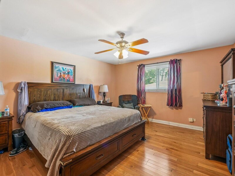 17808 S Hickory Street Lansing IL 60438
