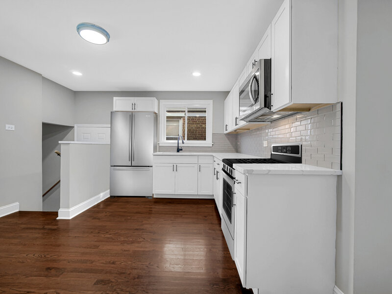 7914 S Richmond Street Chicago IL 60652