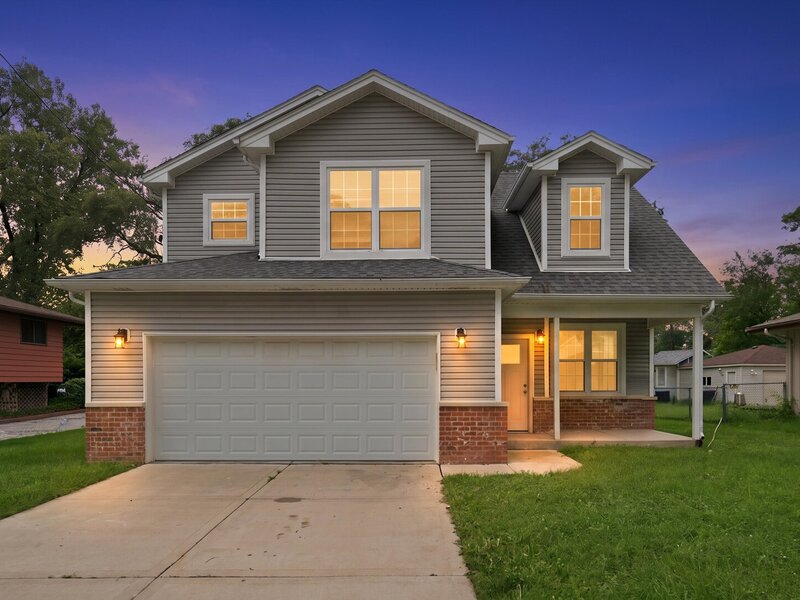 15256 State Street South Holland IL 60473