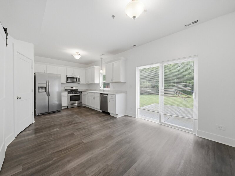 15256 State Street South Holland IL 60473