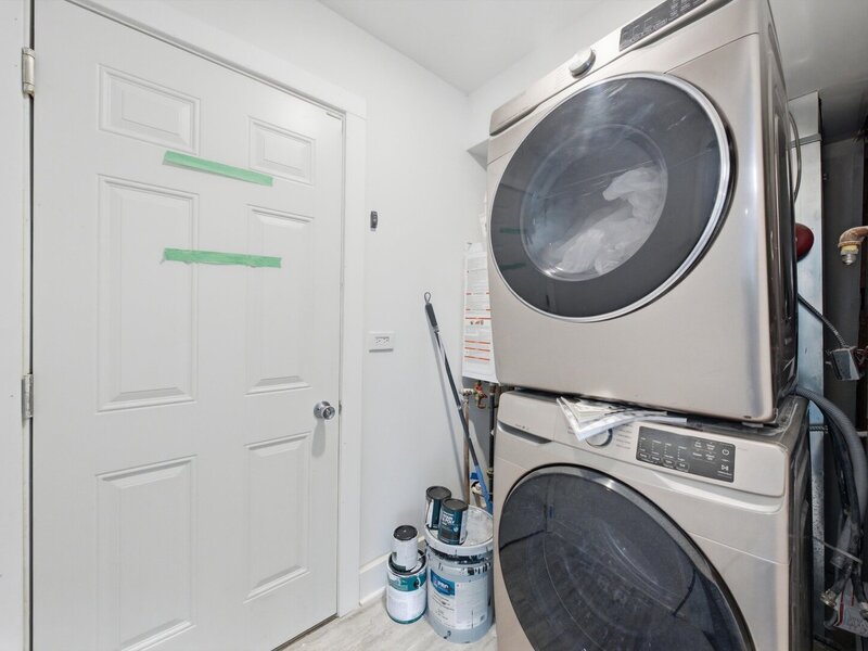 15256 State Street South Holland IL 60473