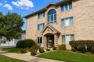 Photo of 5258 W 79th Street Burbank IL 60459