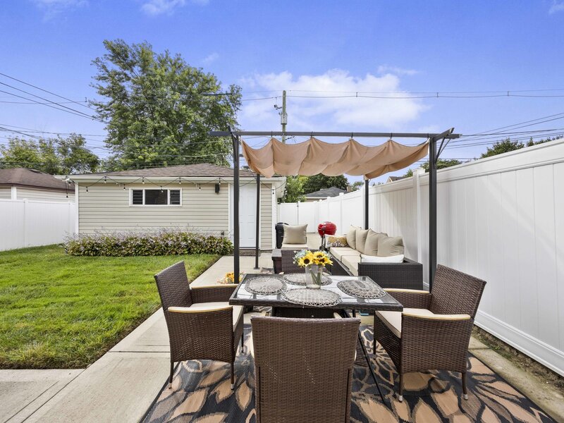 12908 S Parnell Avenue Chicago IL 60628