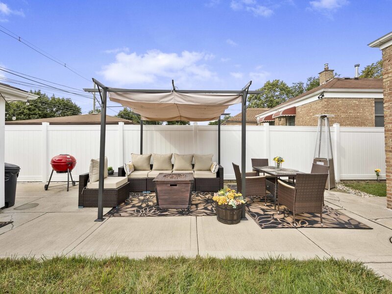 12908 S Parnell Avenue Chicago IL 60628
