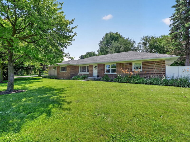 2230 N 1st Street Dekalb IL 60115