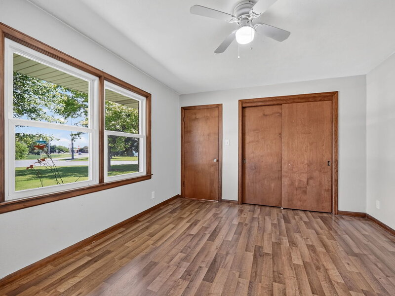 2230 N 1st Street Dekalb IL 60115