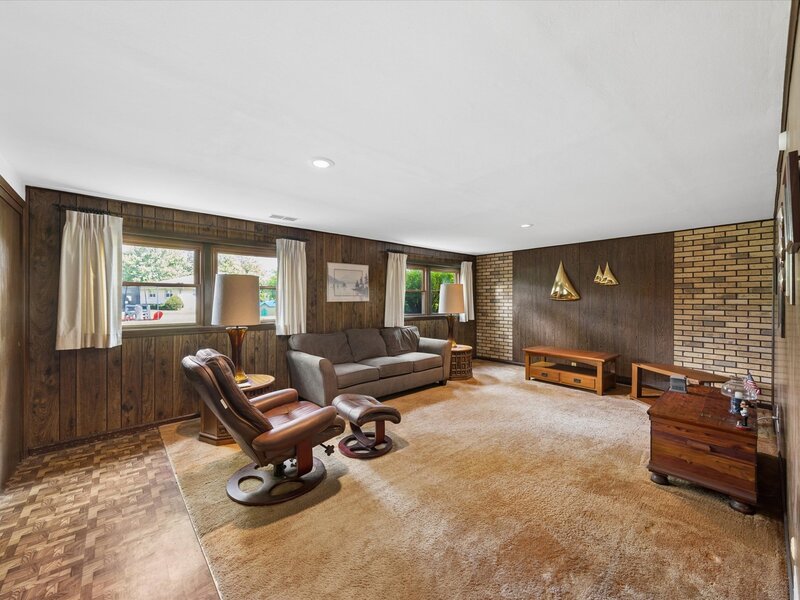 7041 Springside Avenue Downers Grove IL 60516
