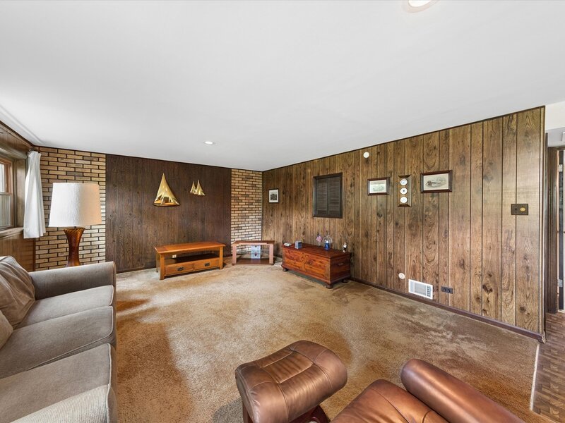 7041 Springside Avenue Downers Grove IL 60516