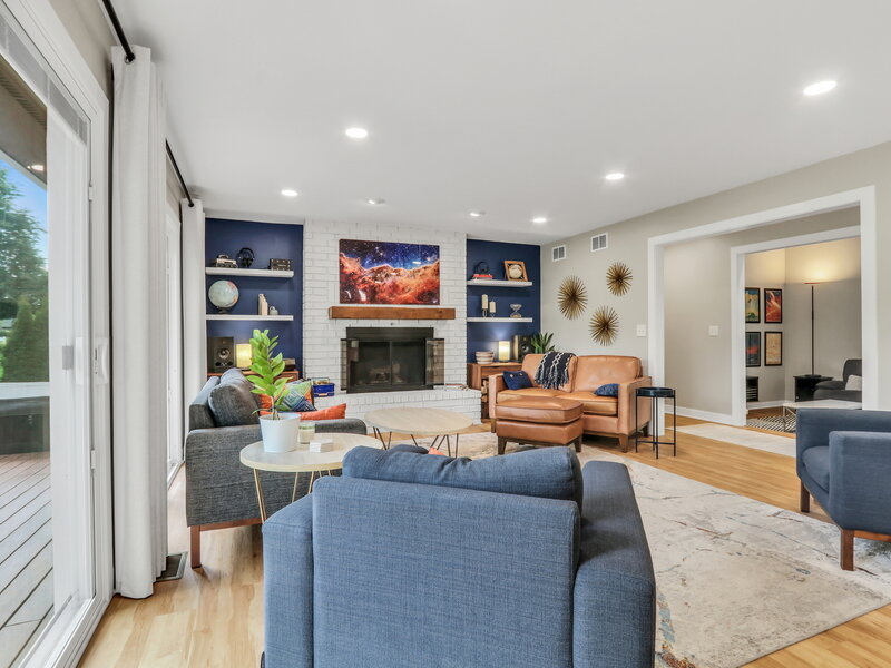 2 Essex Court Hawthorn Woods IL 60047