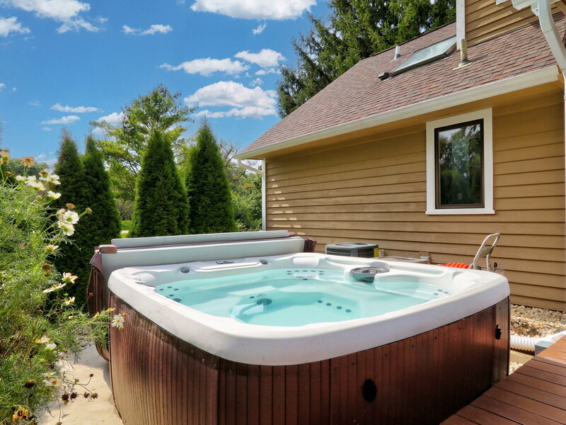 2 Essex Court Hawthorn Woods IL 60047