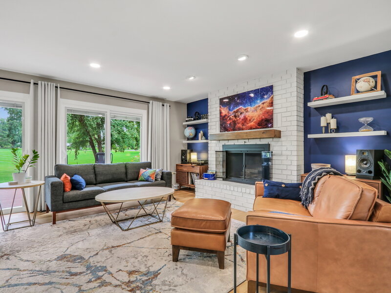 2 Essex Court Hawthorn Woods IL 60047
