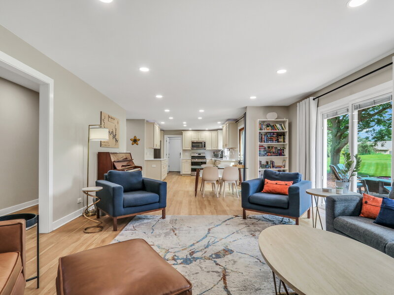 2 Essex Court Hawthorn Woods IL 60047