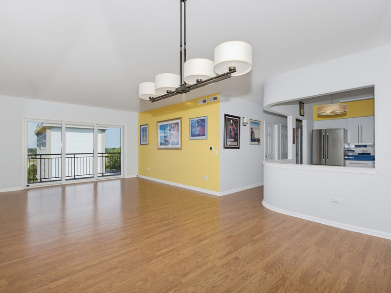 5555 N Cumberland Avenue Chicago IL 60656