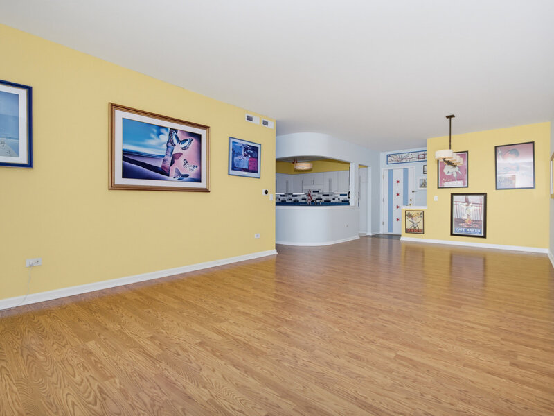 5555 N Cumberland Avenue Chicago IL 60656