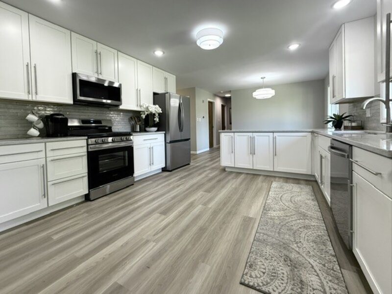 1108 Pearl Drive Mahomet IL 61853