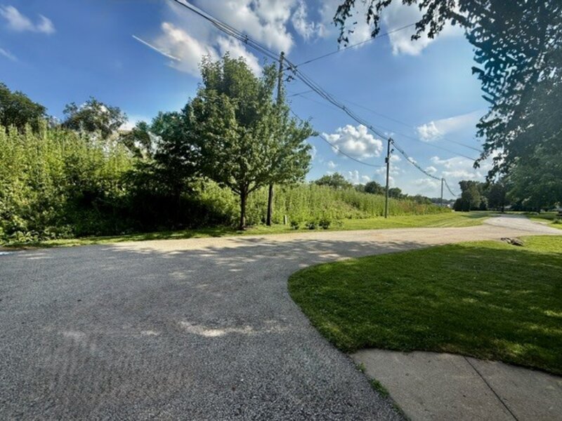 1108 Pearl Drive Mahomet IL 61853