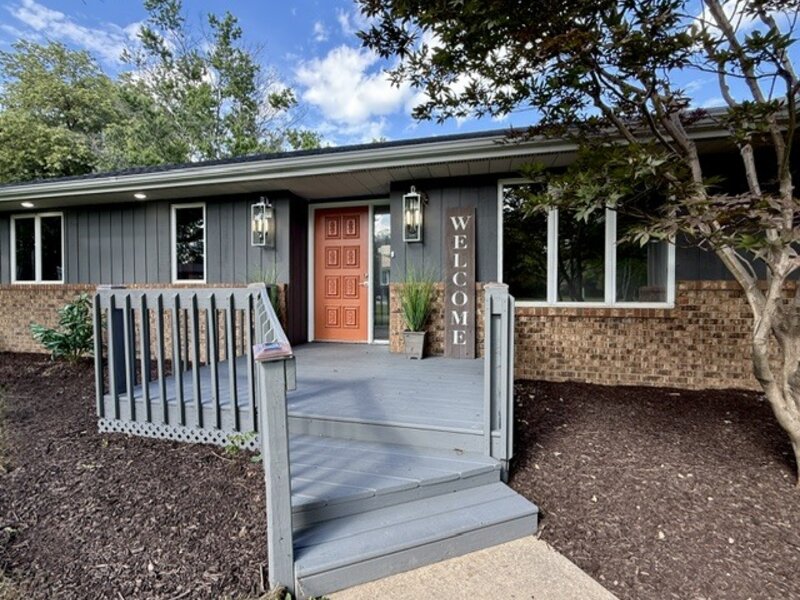 1108 Pearl Drive Mahomet IL 61853