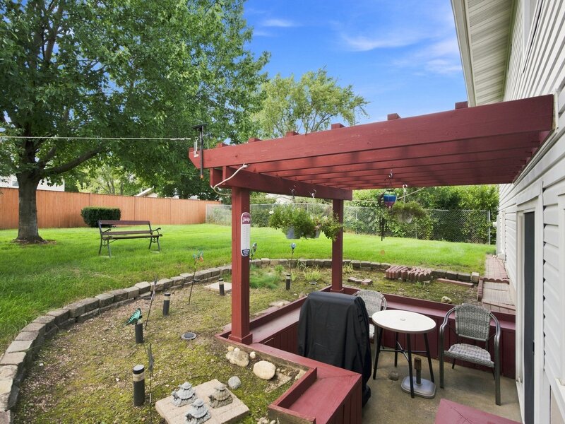 652 Sussex Lane Crystal Lake IL 60014