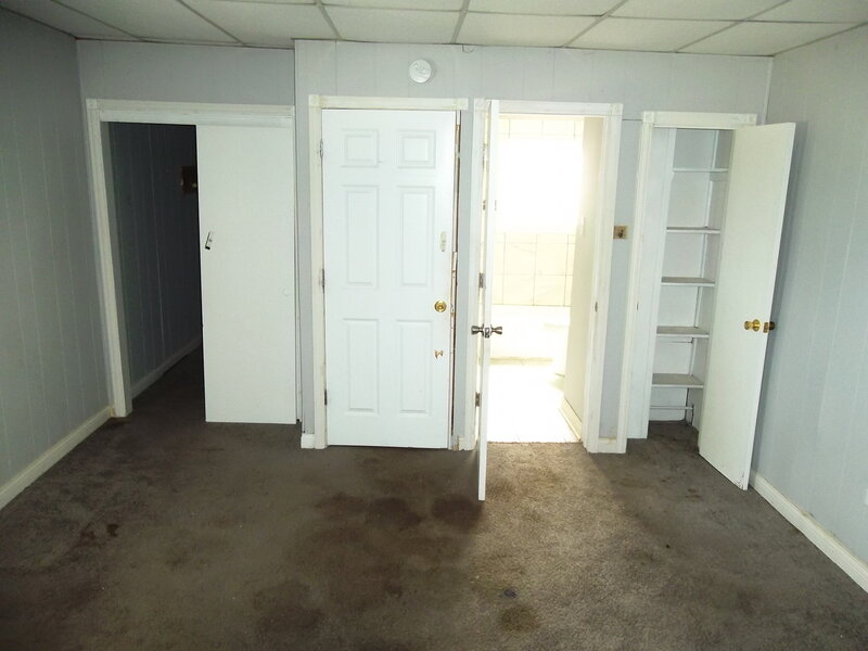 14045 S Claire Boulevard Robbins IL 60472