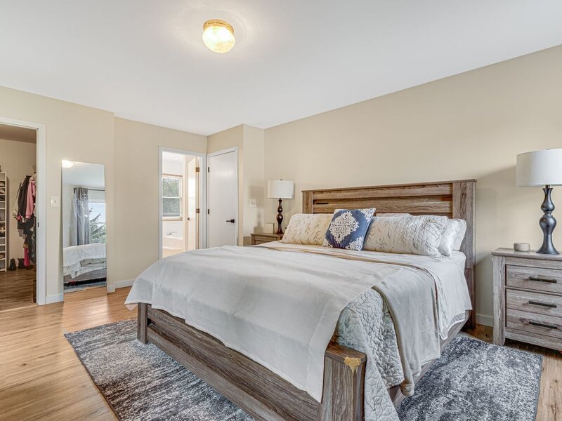537 Apache Trail Lake Villa IL 60046