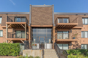 Photo of 617 Limerick Lane Schaumburg IL 60193 Unit 2B